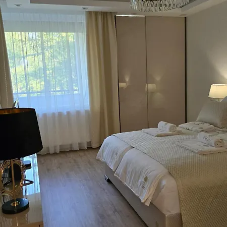 Rebany 3 * Debrecen