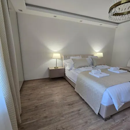Apartment Rebany 3 *